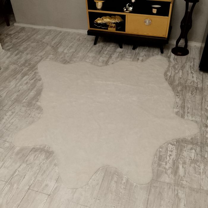 Шкура белый ковер 150х150 мех новая