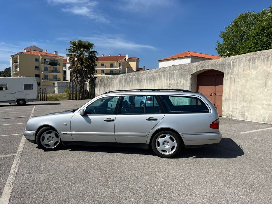 MERCEDES-BENZ E300 Avantgard