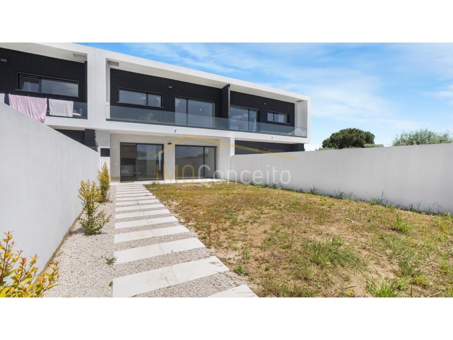 Moradia T4 Em Condominio Fechado - Entroncamento