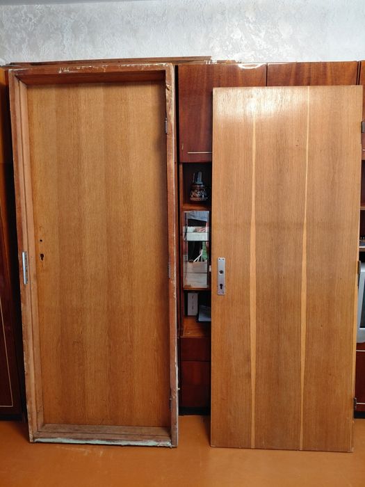 Входная дверь, двойные двери межкомнатные двери, ручки,замки,фуга