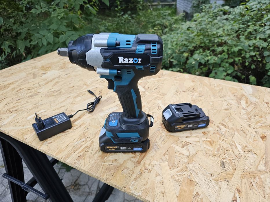 Гайковерт 600Нм ударный Аккумуляторный Razor WN600 +2акб ProCraft +з.у