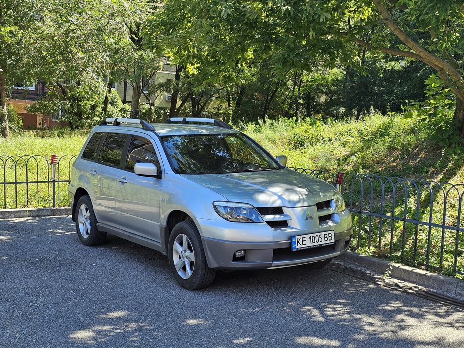 Mitsubishi Outlander 2.0 MT 4WD