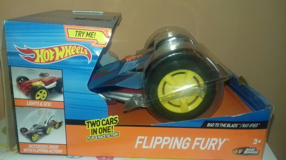Hot wheels Flipping fury jeździ,przekręca sie,dźwięki