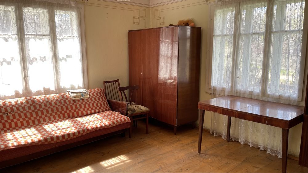 Продається цегляний будинок з комунікаціями