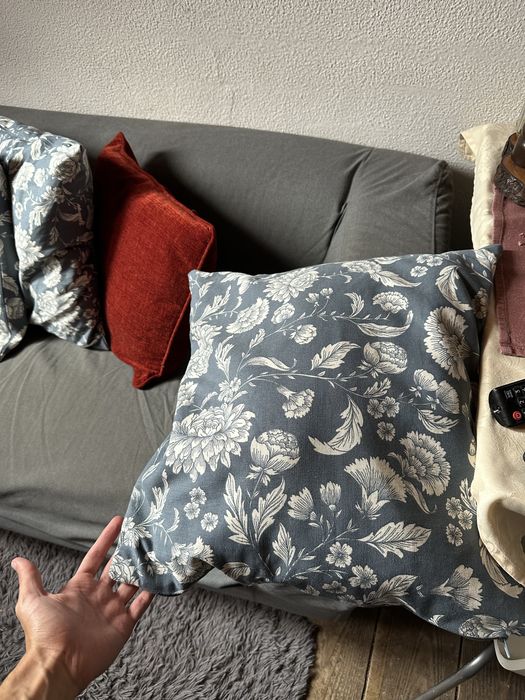 Sofa para sala (sofá cama) + almofadas