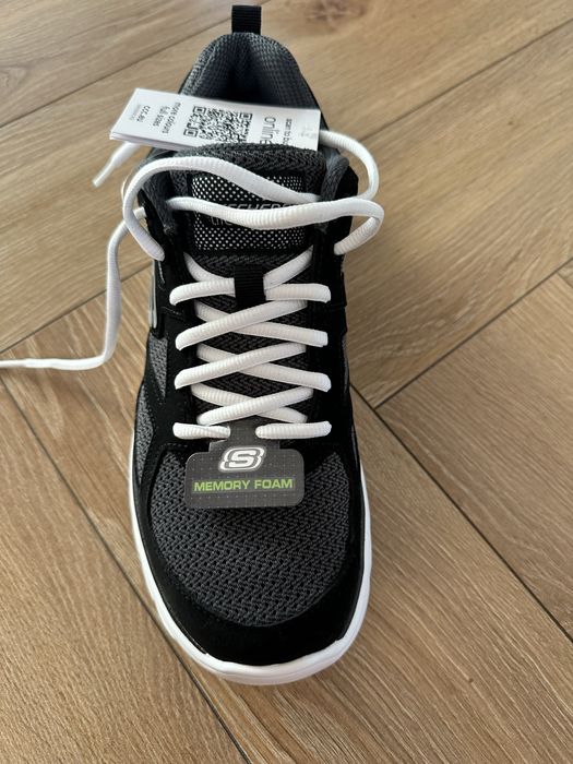 Prawy but. Skechers. Memory Foam. Rozmiar 40. Nowy!