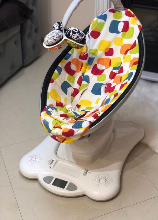 Заколисуючий центр для немовлят 4mams mamaRoo 2.0