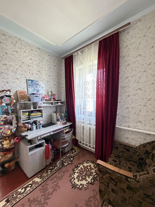Продаж добротного будинку в Золотоноші
