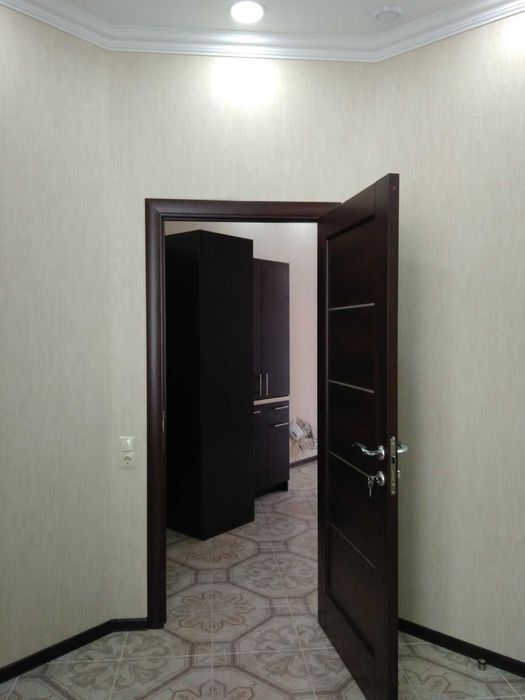 Центр Києва, метро Хрещатик, Лютеранська 3