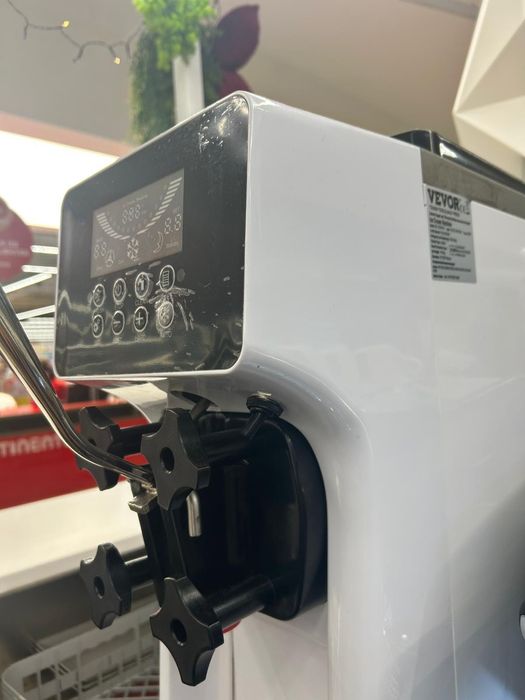 Máquina de gelado automática