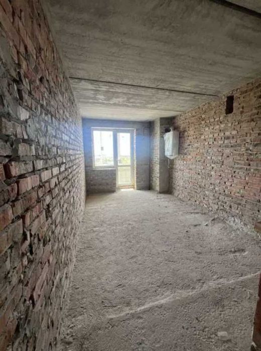 Найбільша однокімнатна квартира в цегляному будинку!! Район Половки!!