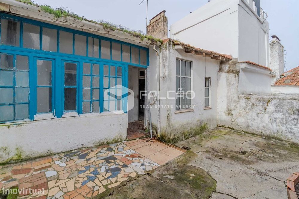 Moradia Devoluta T7 Venda em Santarém (Marvila), Santa Iria da Ribeira