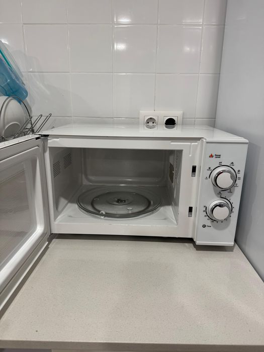 Microondas Electronia Branco 25L