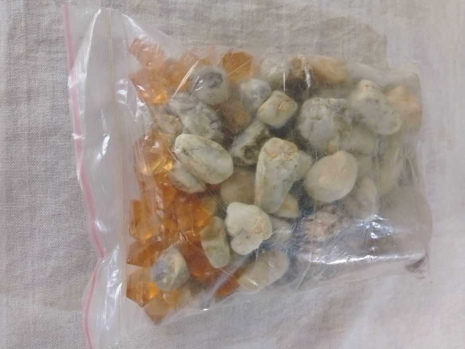 Камушки-камни (горной речки) для аквариума-декоративные.- 1 кг.