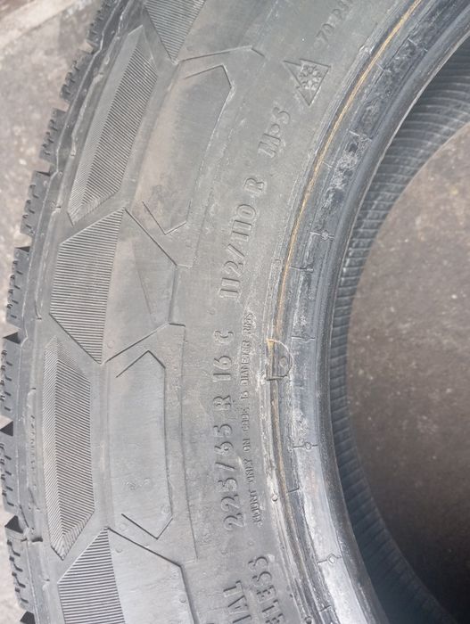 Opony zimowe 225/65/16 C Continental