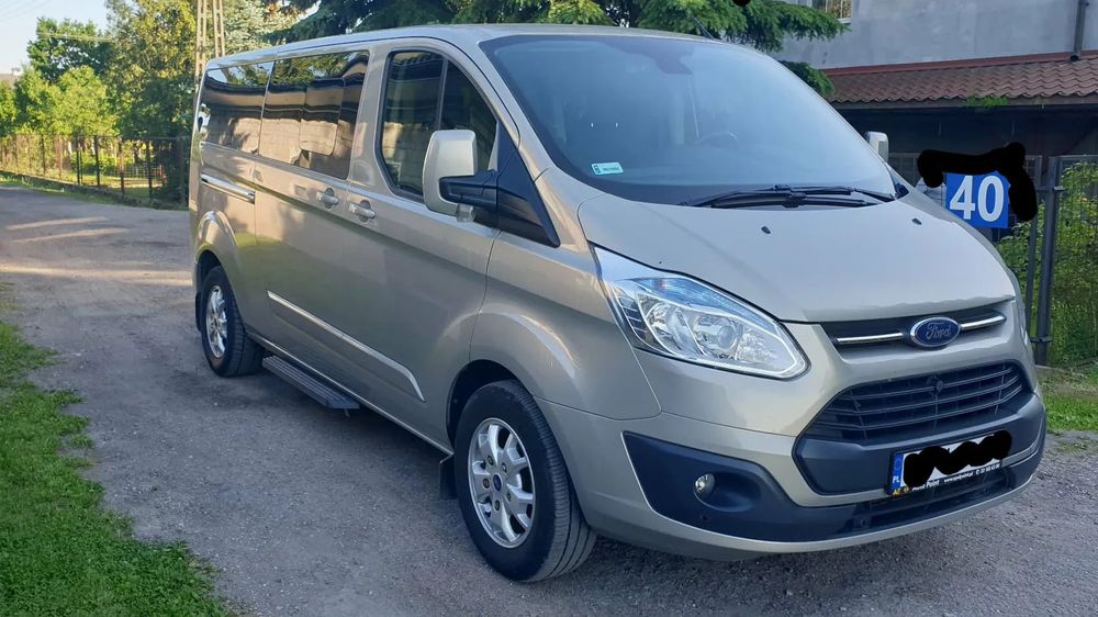 Ford Tourneo Custom Ładny stan nie zniszczony, od 7 lat jeden właściciel.