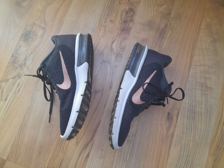 Buty damskie nike 38,5