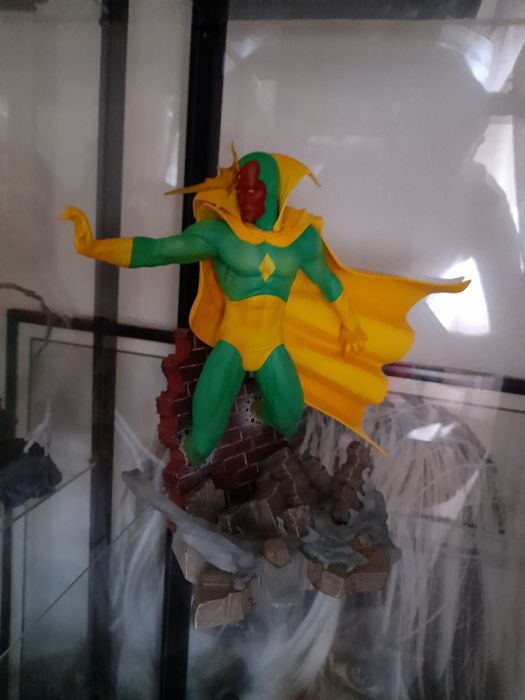 Diamond Select Statues64729955024643120