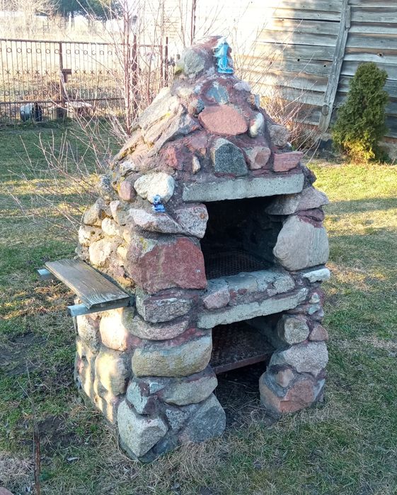 Grill kamienny ogrodowy