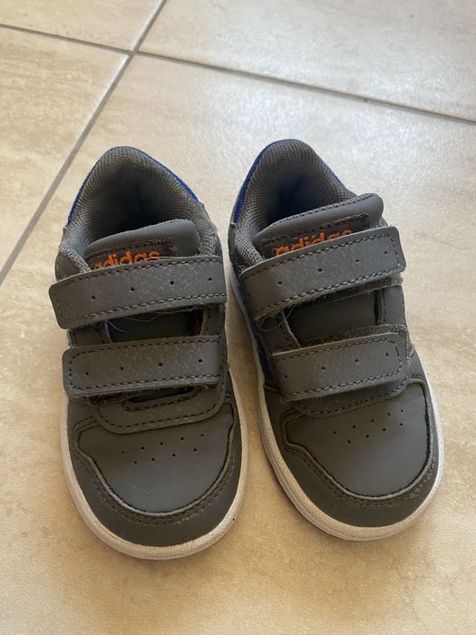 Adidasy dziecięce