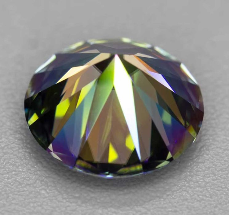 Moissanit Tęczowy Fioletowy  6,5 mm (1 ct) z certyfikatem GRA