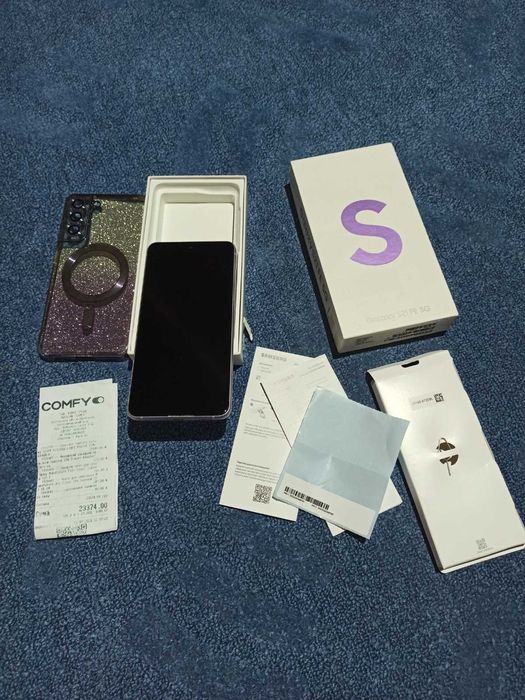 Продам  телефон самсунг  S 21FE  5G, стан  нового., без всяких нюансів