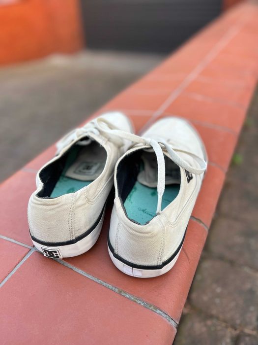 BUTY DC Na Lato | rozm. 42,5 | Kremowe