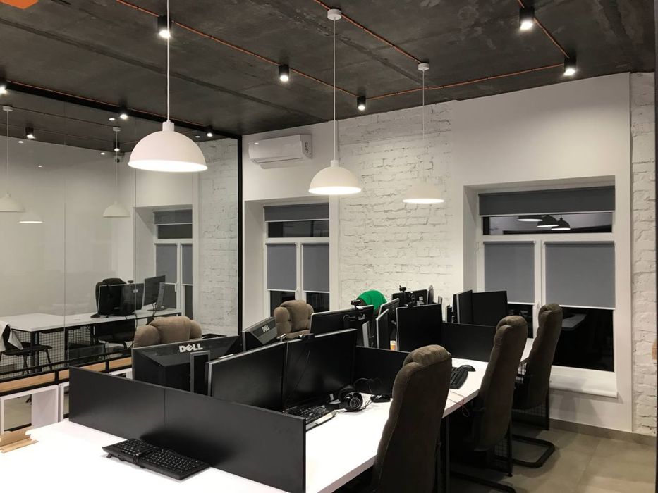 Продаж: Склад ( виробництво ) 4000м + 350м Офісів + 1,2 га територія