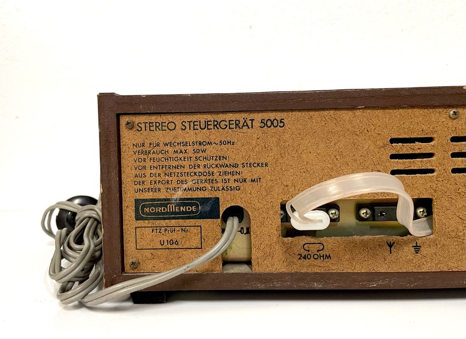 NORDMENDE 5005 Stereo Amplituner z Głośnikami, Lata Produkcji 1971-1974
