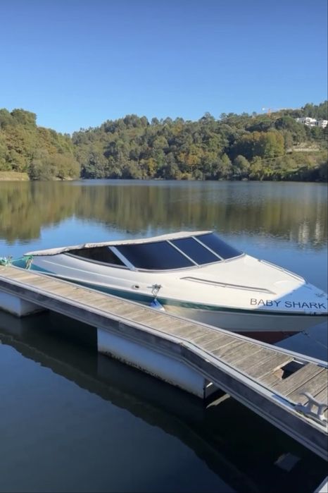 Barco de recreio Champion 6 lugares