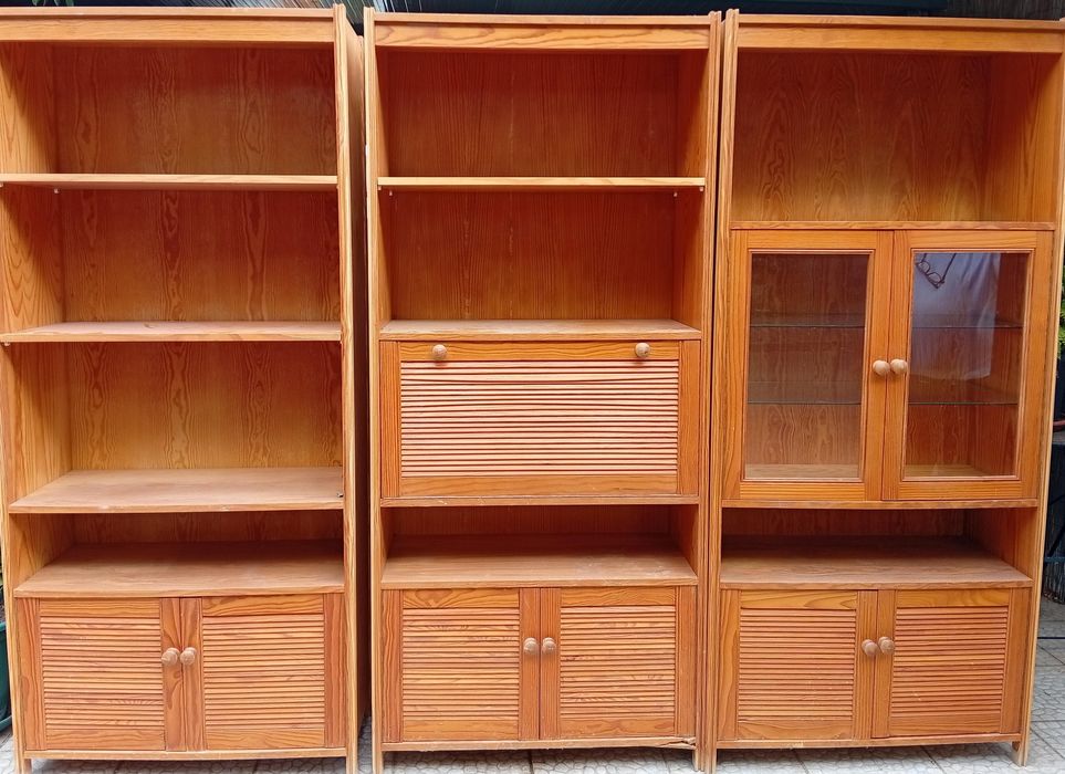 Vendo conjunto de três moveis de sala como novos