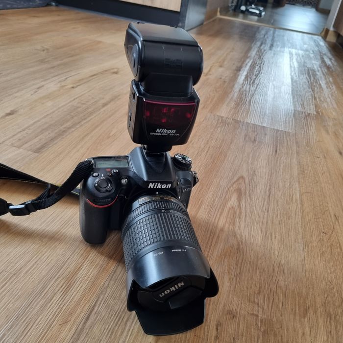 Aparat Lustrzanka Nikon D7100 Objekywy Lampa Reporterska