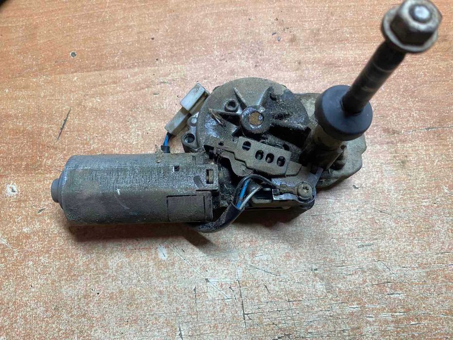 Задній моторчик дворніка Рено Лагуна універсал 1999 рік