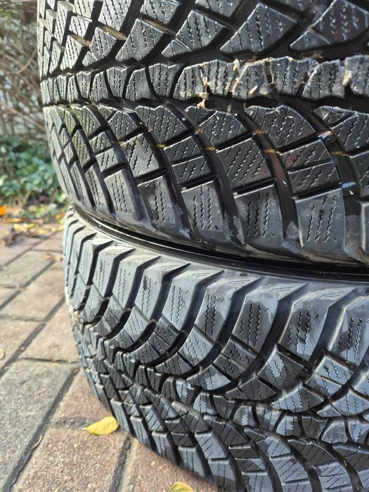 opony zimowe 225/40/R18