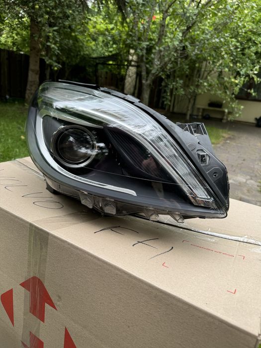Фара права на Mercedes B W246 2011-2014 до рестайл A2468207861