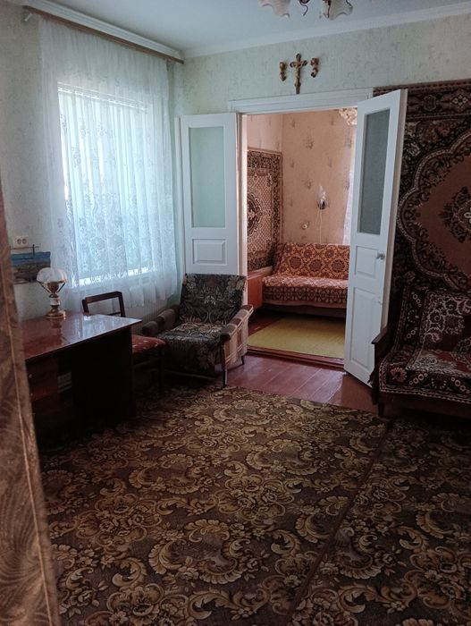 Продам будинок .
