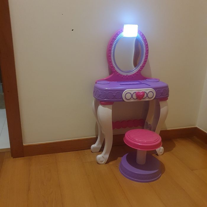 Toucador infantil com banco