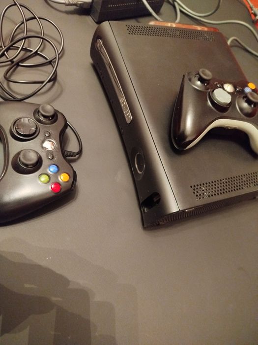 Консоль Xbox 360