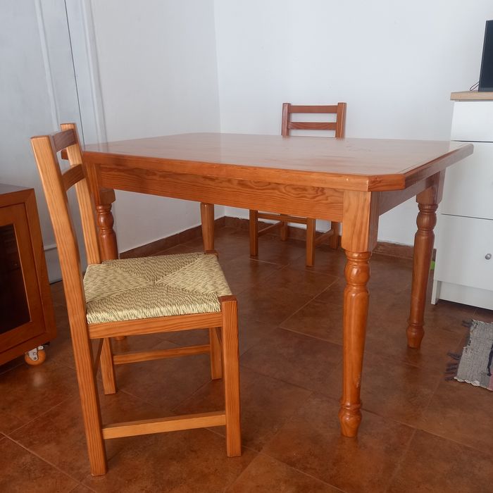 Conjunto de mesa cozinha e 4 cadeira