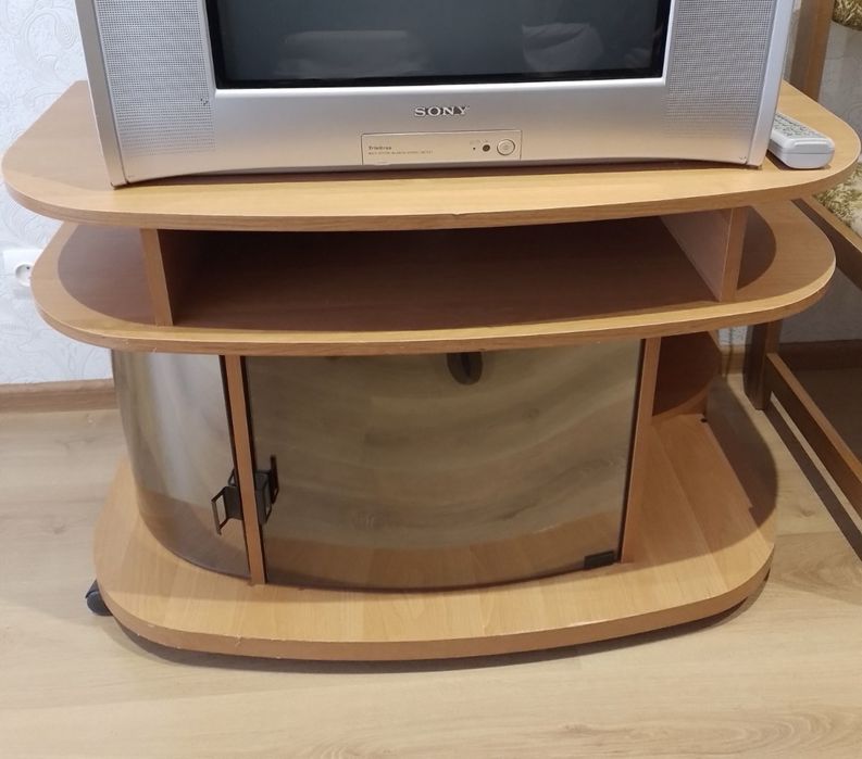 Продам тумбу під телевізор