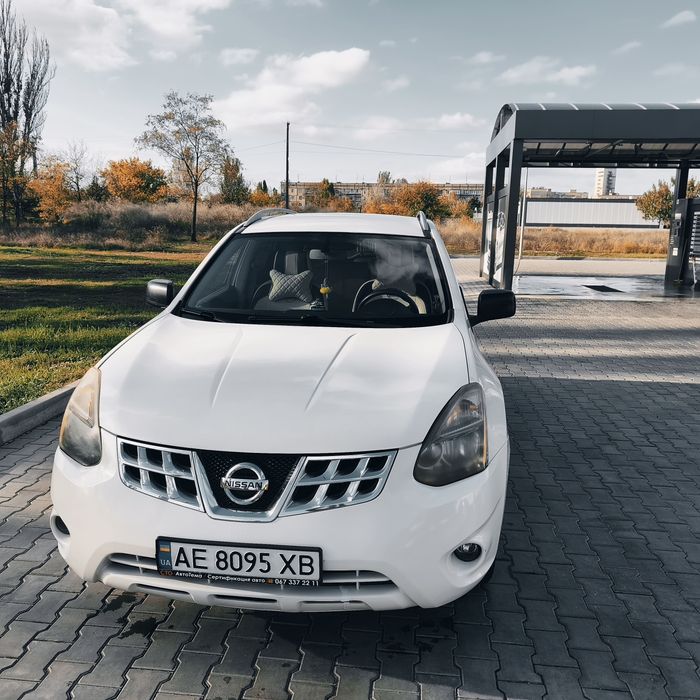 продам авто nissan rogue