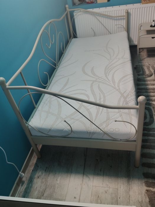 Rama łóżka + materac Pilnie sprzedam