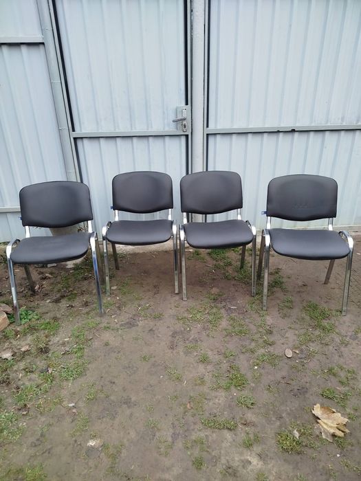 Стулья офисные кожзам