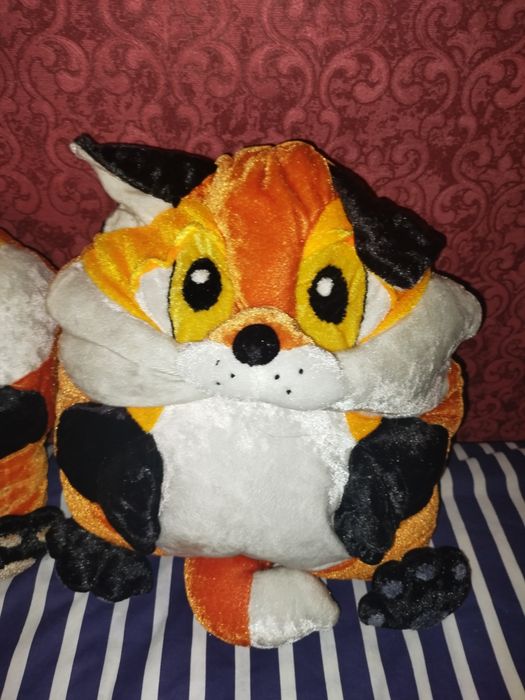 Подушки декоративные.Пара.