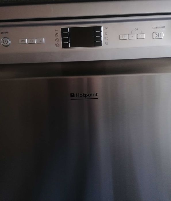 Maquina Lavar Loiça Ariston Hotpoint A+++ como Nova em Inox