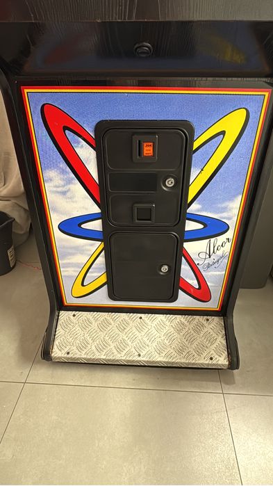 Vendo Maquina de jogos a funcionar 100%