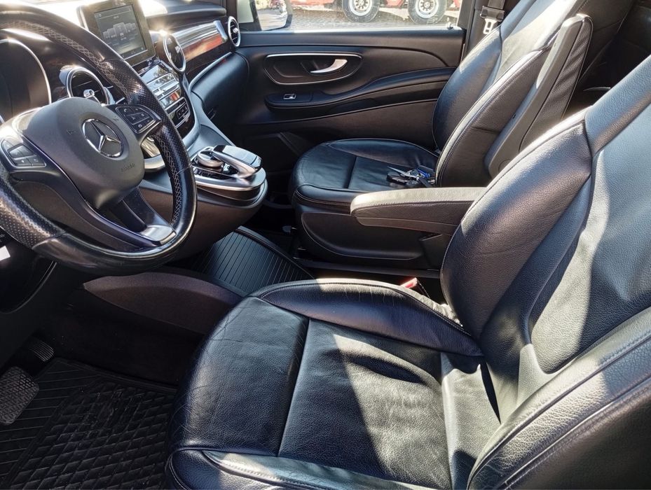Mercedes-Benz V220 Cdi Longo Avantgarde Aut.