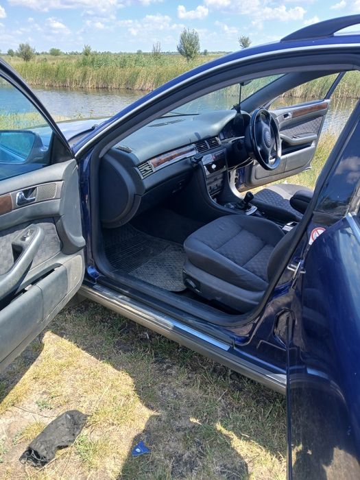 Авто АУДІ А6С5 2.5тді