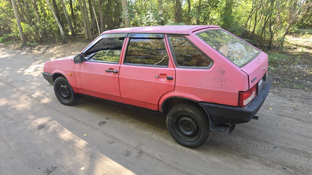 Ваз 21093 1991.   9