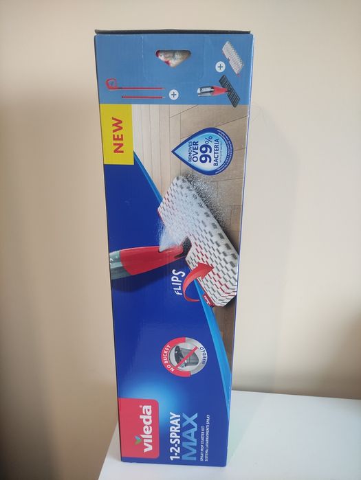 Mop Vileda ze spryskiwaczem.